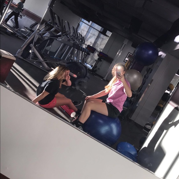 oliviaemley232